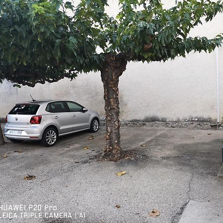 شقة Le Pandora, Proche Tour Magne, Parking Et Terrasse نيم المظهر الخارجي الصورة