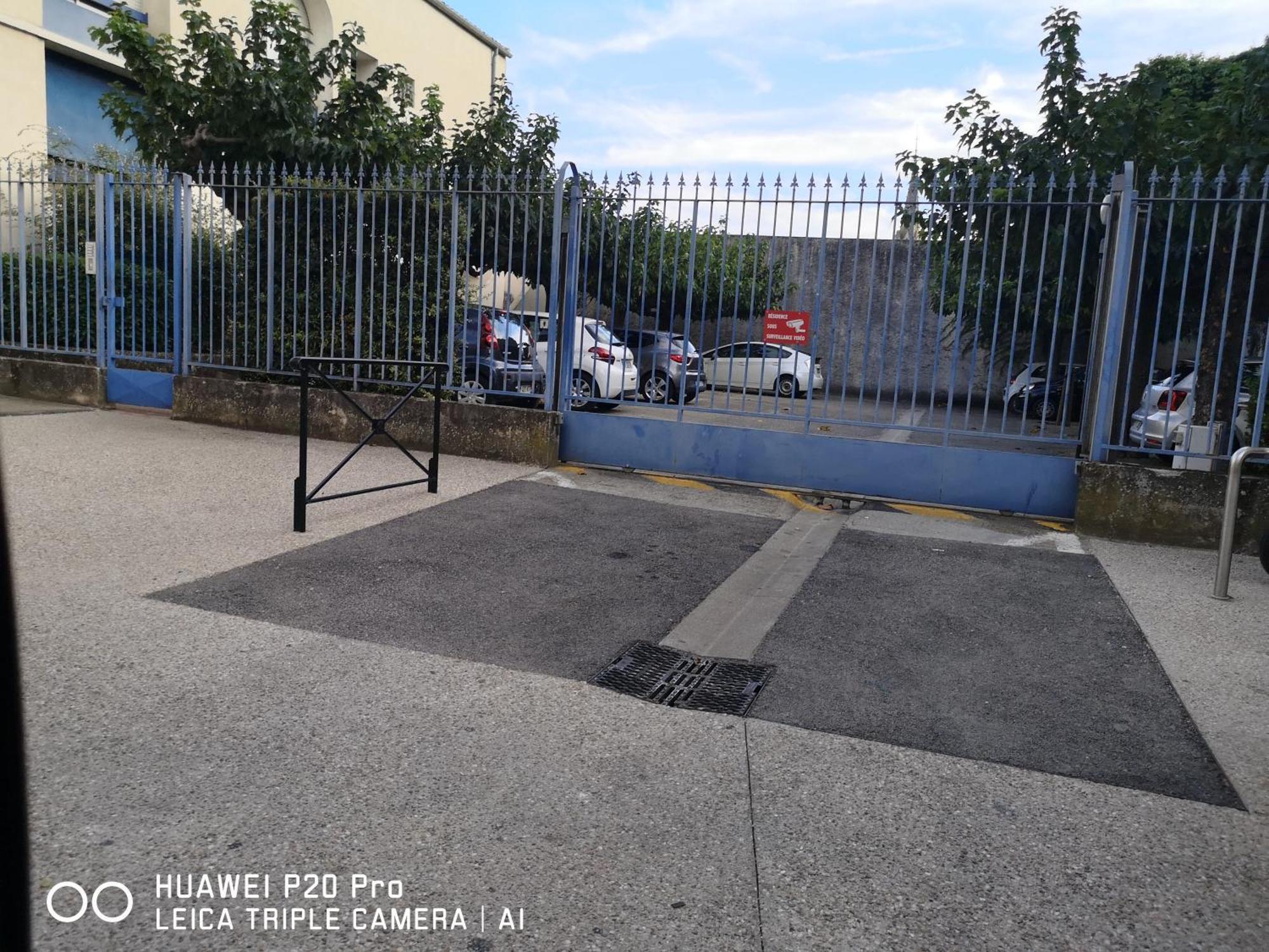شقة Le Pandora, Proche Tour Magne, Parking Et Terrasse نيم المظهر الخارجي الصورة
